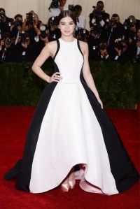 hailee-steinfeld prabal gurung