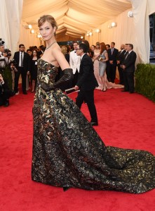 karlie-kloss_203814397445.jpg_gallery_max
