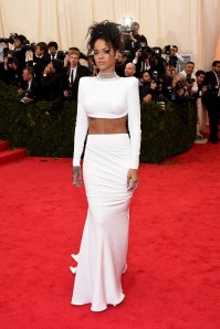 rihanna-2_204847320416.jpg_gallery_max